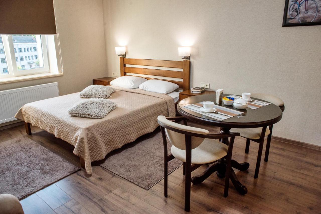Molex Apartments 3 Tsjernihiv Eksteriør bilde