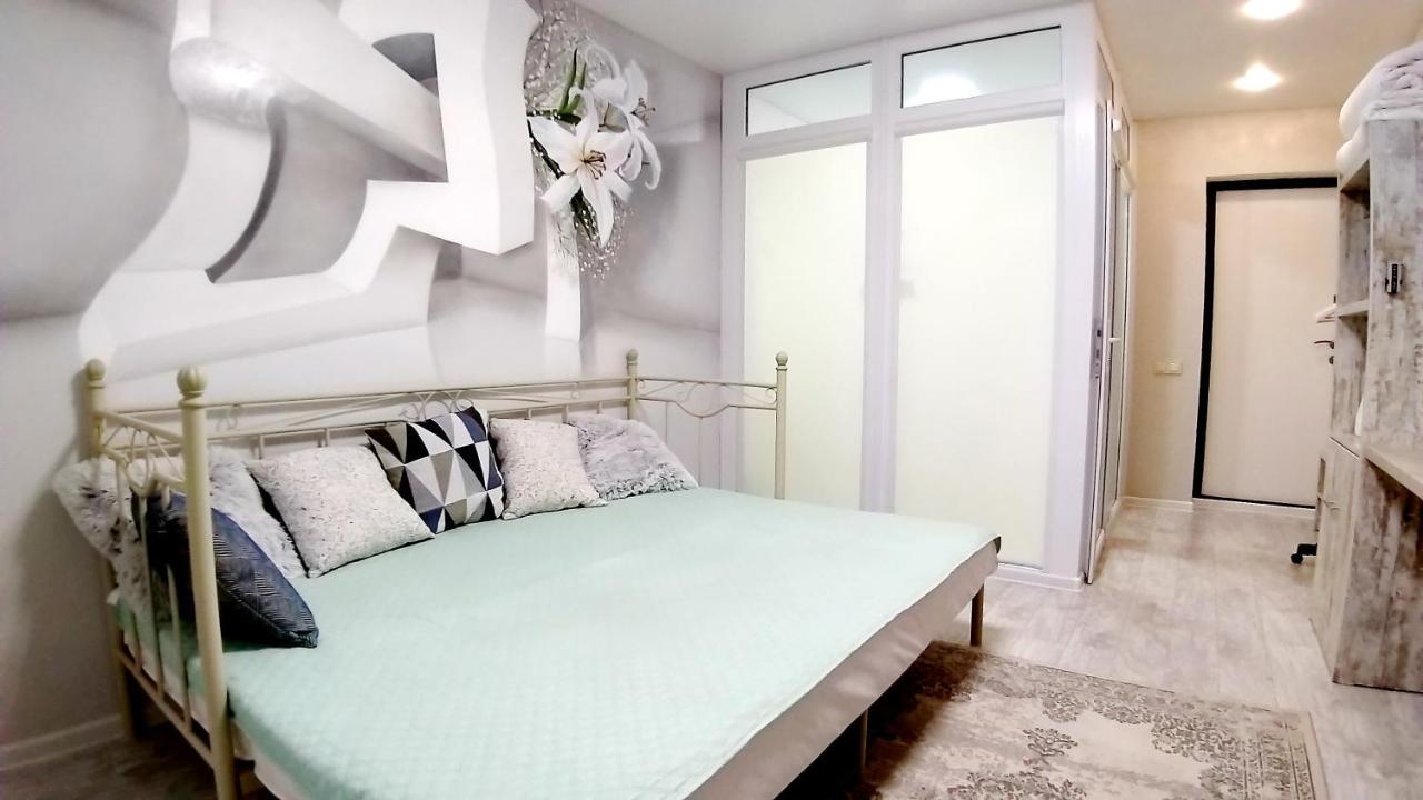Molex Apartments 3 Tsjernihiv Eksteriør bilde